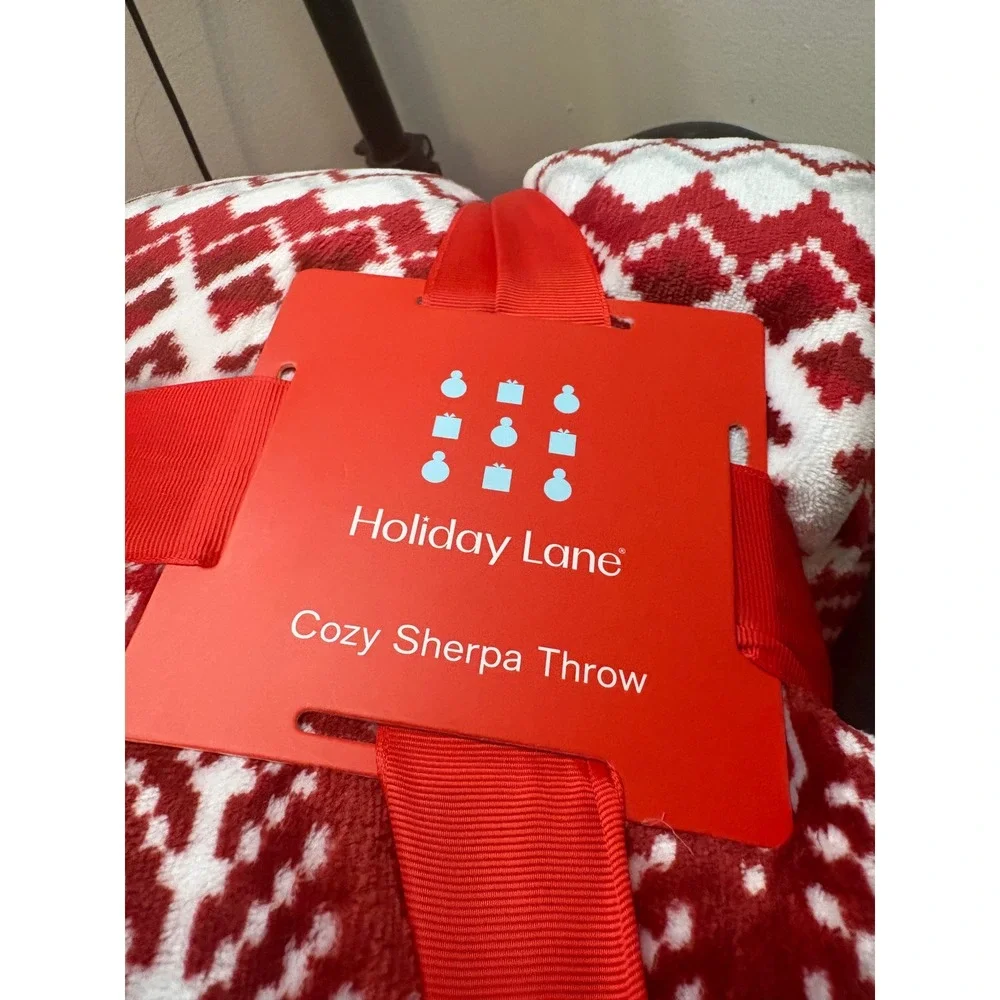 Holiday Lane Cozy Sherpa Throw Red White Fair Isle Snowflake Blanket 50x60 NEW